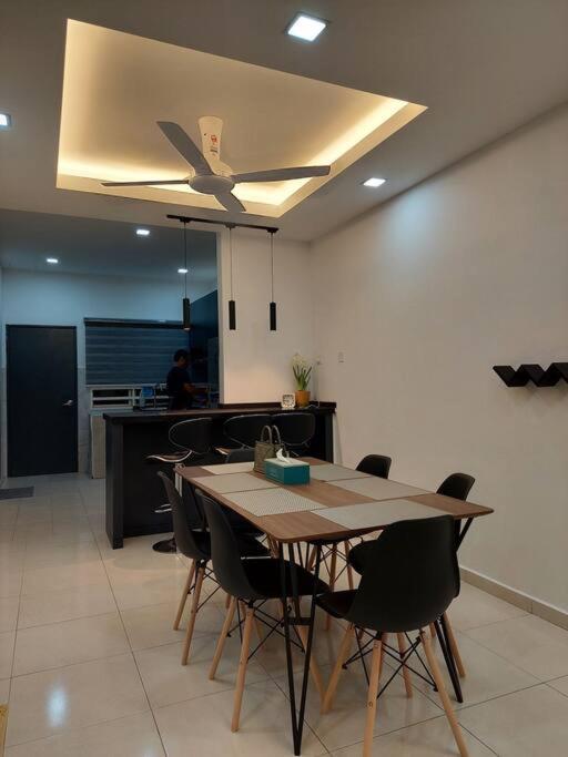 Yong Guesthouse Kuala Kangsar Exterior photo